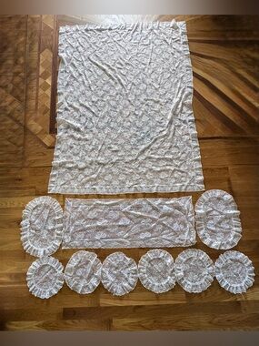 Vintage White Floral Lace Tablecloth&Matching Doily Set 10 Pcs Cottagecore Decor